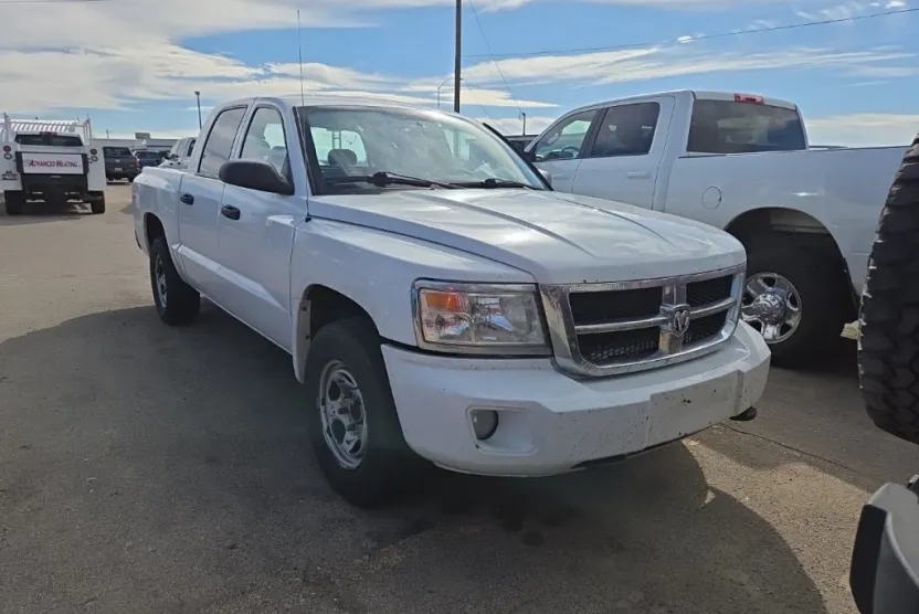 2011 Dodge Dakota ST photo 1
