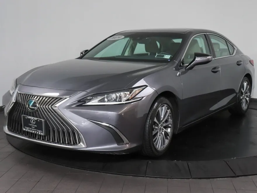 2019 Lexus ES 350 photo 1