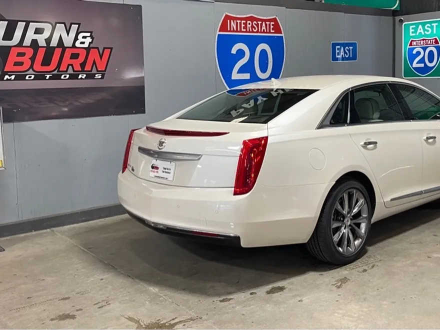 2014 Cadillac XTS photo 1