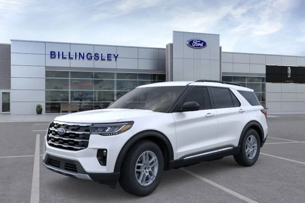 2025 Ford Explorer photo 1