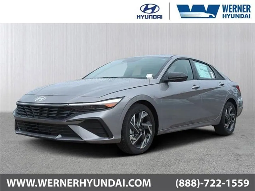 2025 Hyundai Elantra SEL Sport photo 1