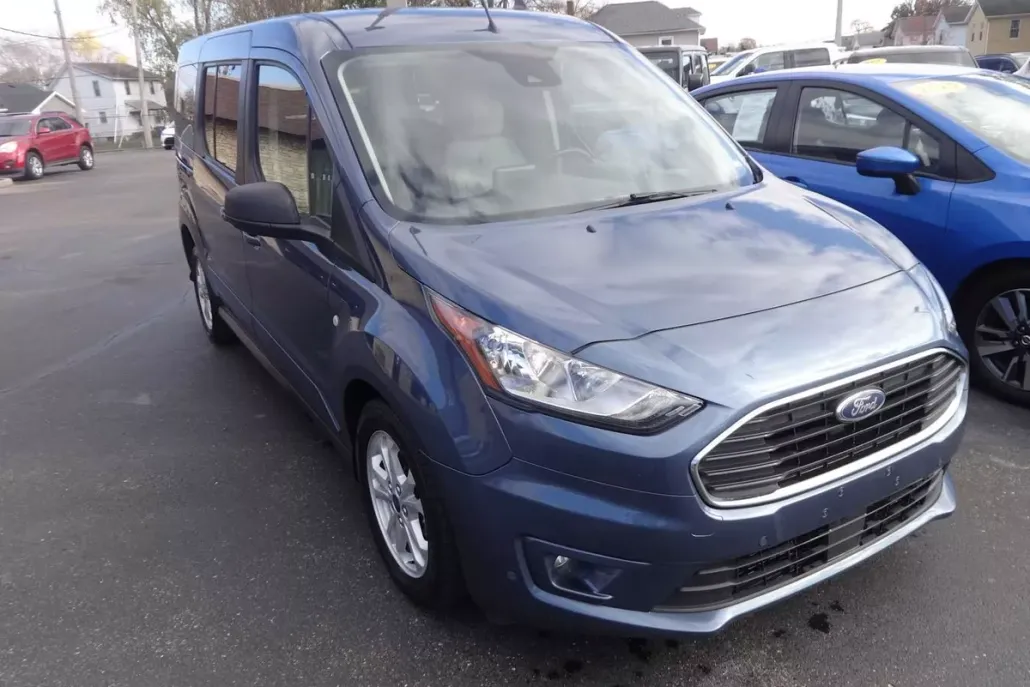 2022 Ford Transit Connect XLT photo 1
