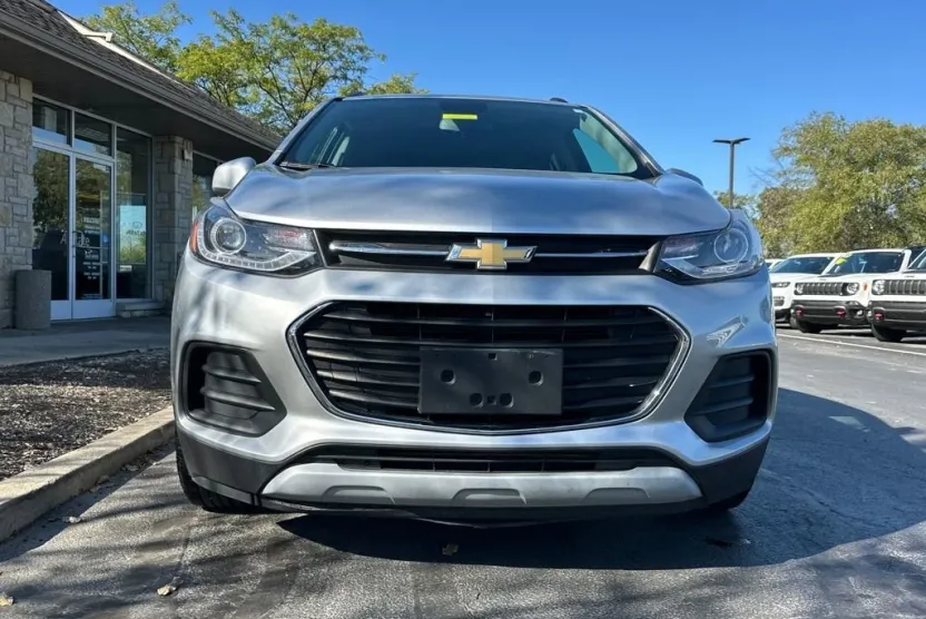 2018 Chevrolet Trax LT photo 1