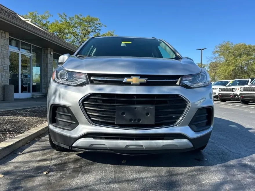 2018 Chevrolet Trax LT photo 1