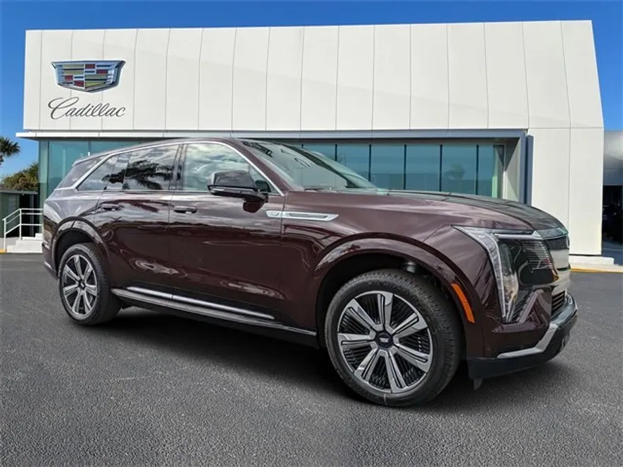 2025 Cadillac Escalade IQ Luxury photo 1