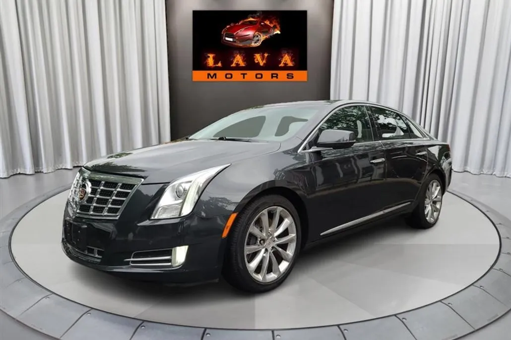 2013 Cadillac XTS Luxury photo 1