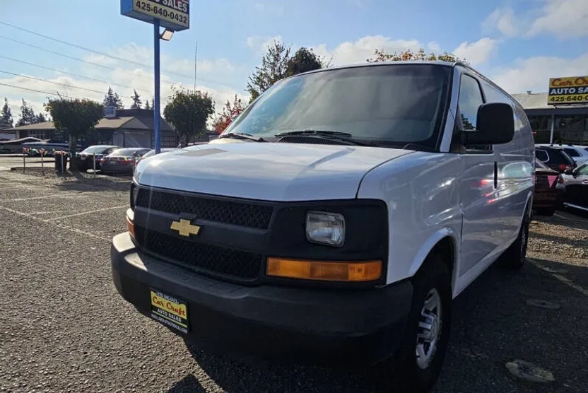 2012 Chevrolet Express 2500 Cargo Van photo 1