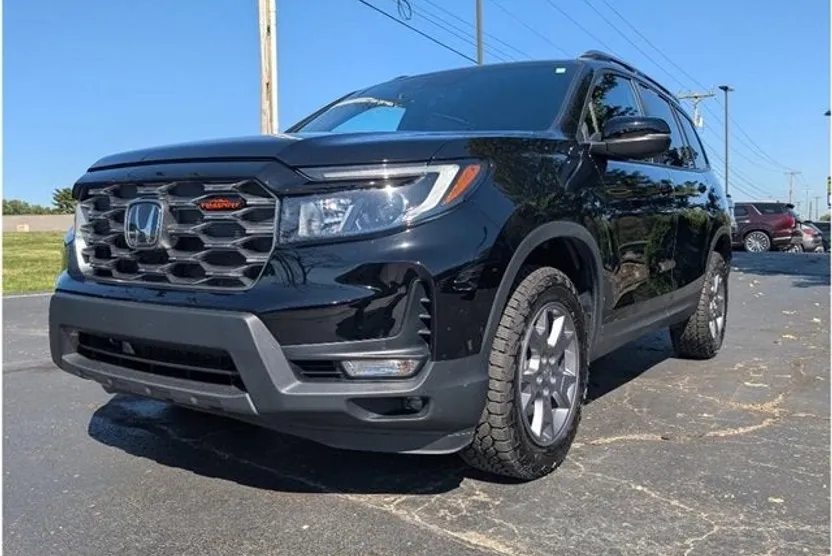 2024 Honda Passport TrailSport photo 1