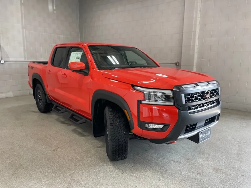 2025 Nissan Frontier PRO-4X photo 1