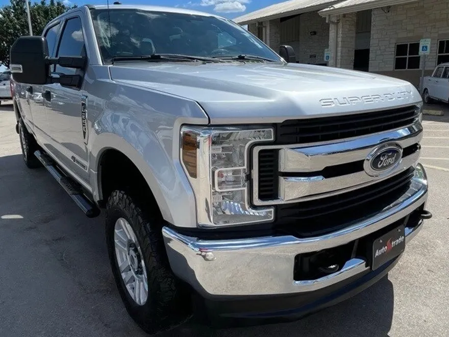 2019 Ford F-250 XLT photo 1