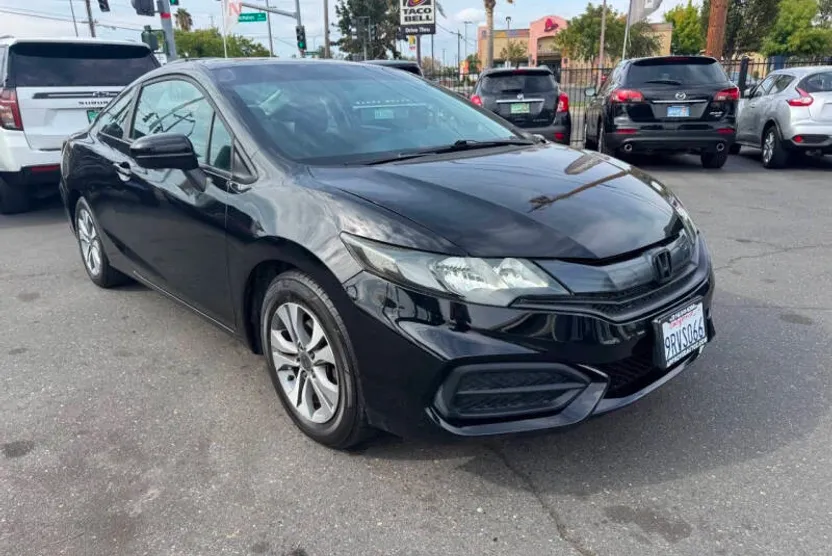 2015 Honda Civic LX photo 1