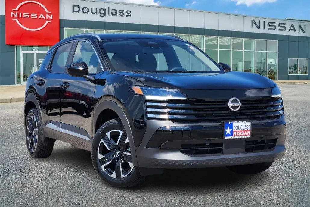 2025 Nissan Kicks SV photo 1