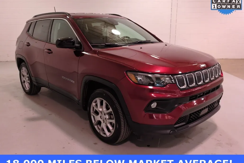 2022 Jeep Compass Latitude Lux photo 1