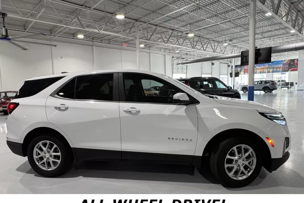 2024 Chevrolet Equinox photo 1