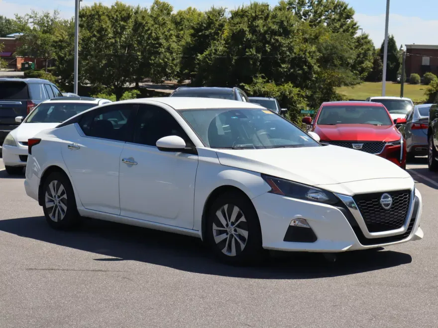 2022 Nissan Altima 2.5 S photo 1