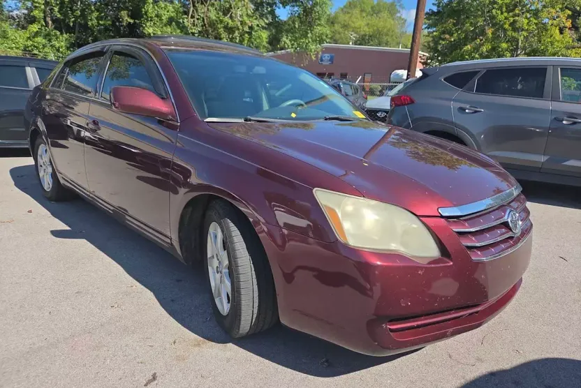 2007 Toyota Avalon XL photo 1
