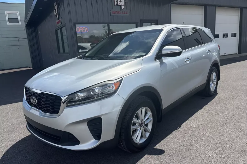 2019 Kia Sorento L photo 1
