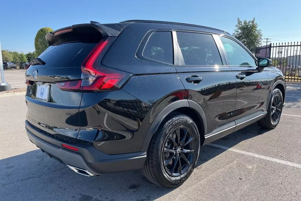 2026 Honda CR-V Hybrid Sport-L photo 1