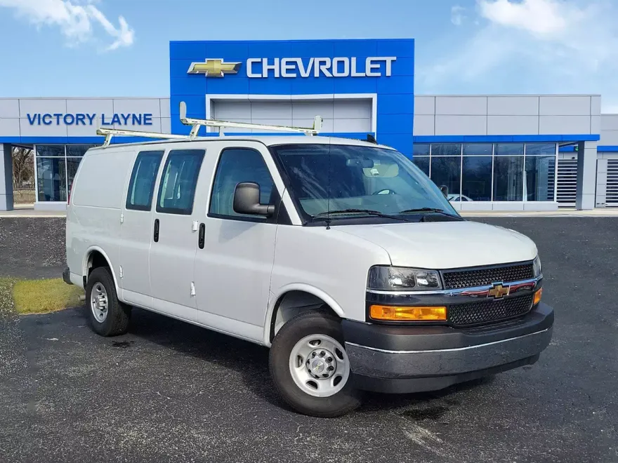2024 Chevrolet Express Cargo 2500 photo 1