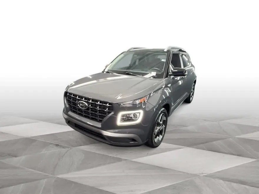 2024 Hyundai Venue Limited photo 1