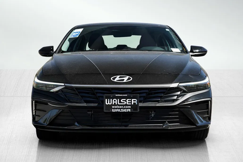 2025 Hyundai Elantra Hybrid Blue photo 1