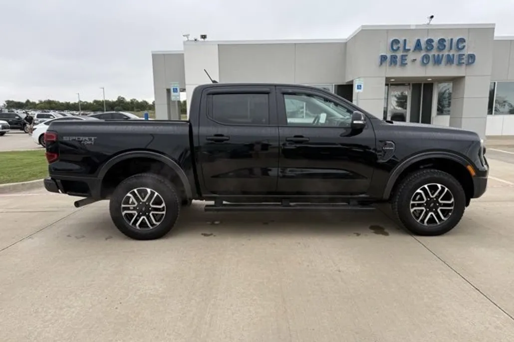 2024 Ford Ranger Lariat photo 1