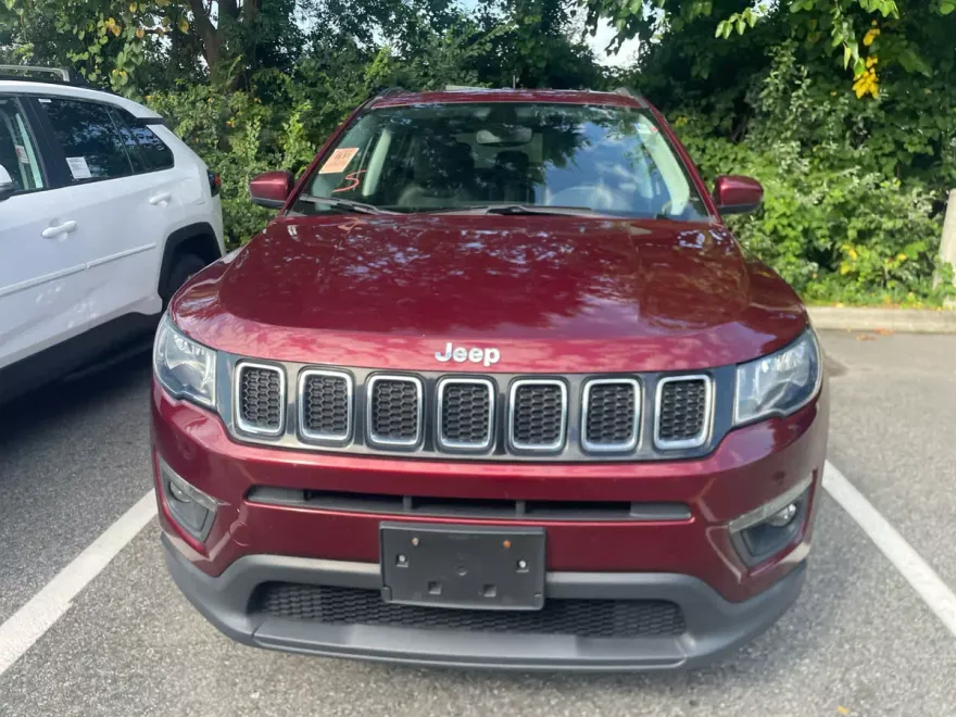 2021 Jeep Compass Latitude photo 1
