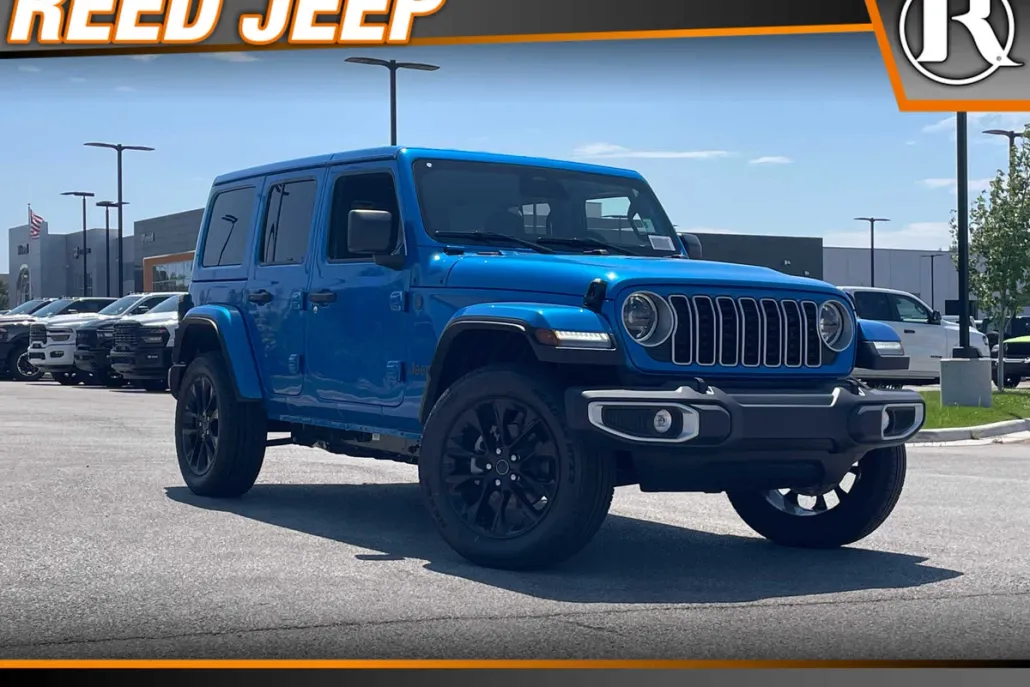 2025 Jeep Wrangler 4xe Sahara photo 1