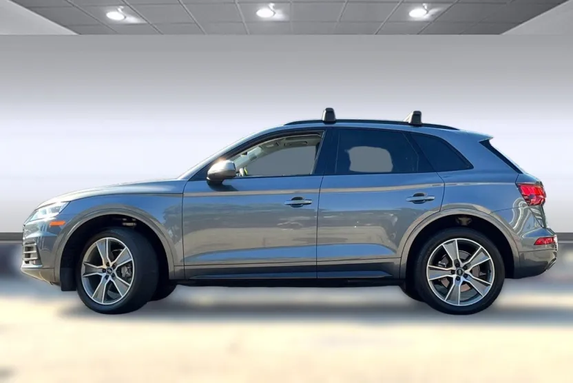 2020 Audi Q5 Premium Plus 45 TFSI photo 1