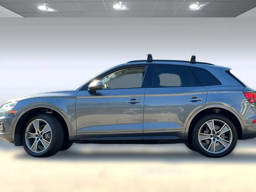 2020 Audi Q5 Premium Plus 45 TFSI photo 1