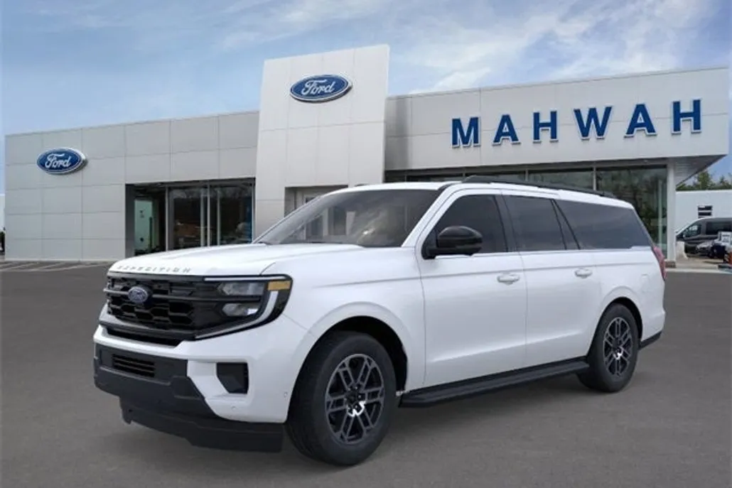 2025 Ford Expedition MAX photo 1