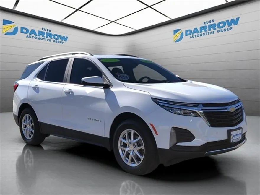2022 Chevrolet Equinox LT photo 1