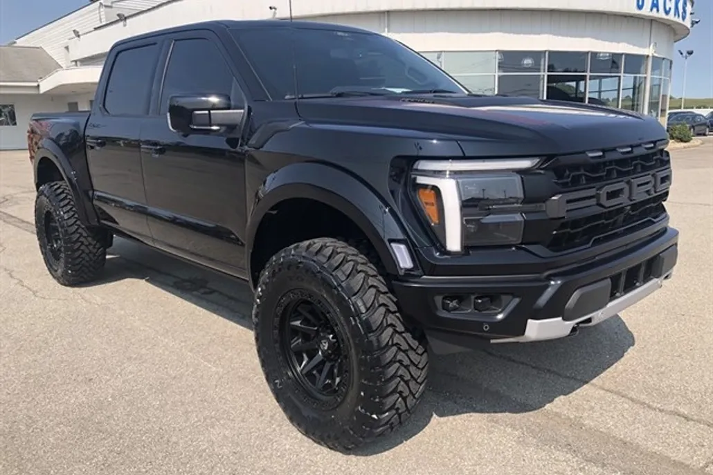 2024 Ford F-150 Raptor photo 1