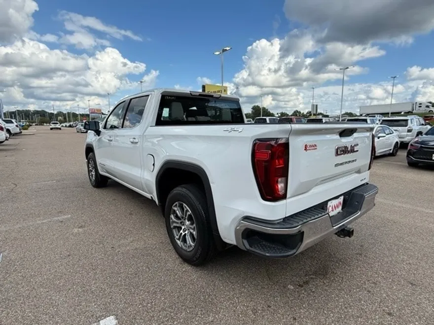 2019 Gmc Sierra 1500 SLE photo 1