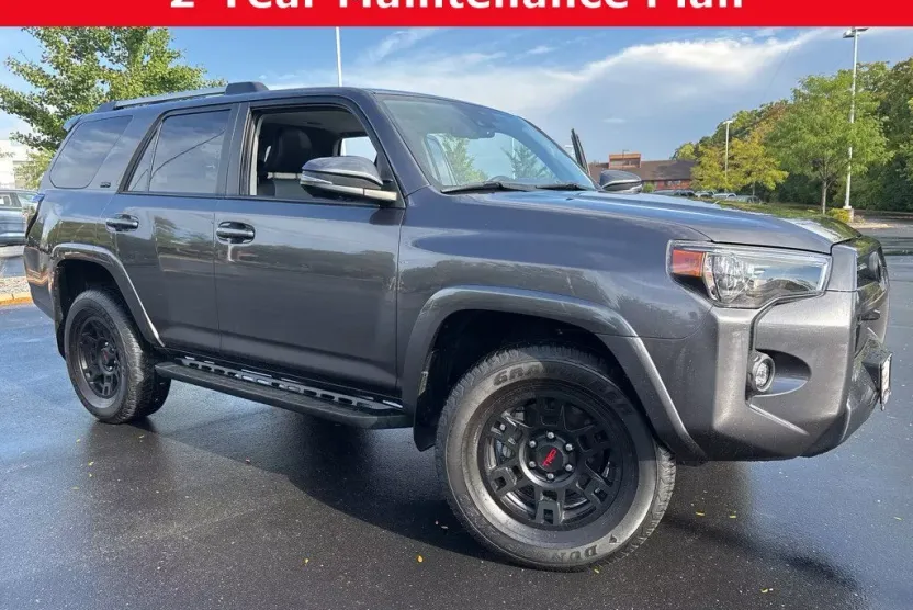 2023 Toyota 4Runner SR5 Premium photo 1