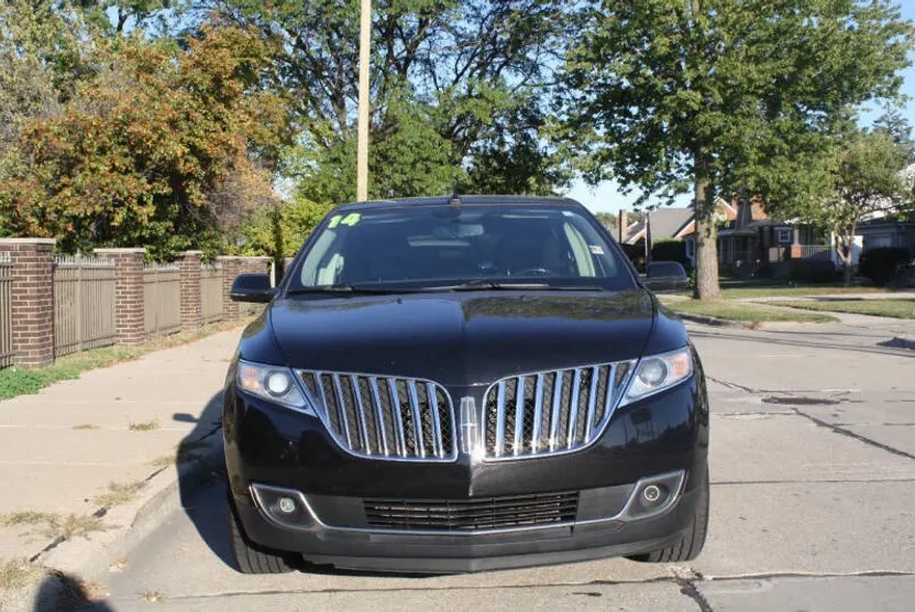 2014 Lincoln MKX Base photo 1