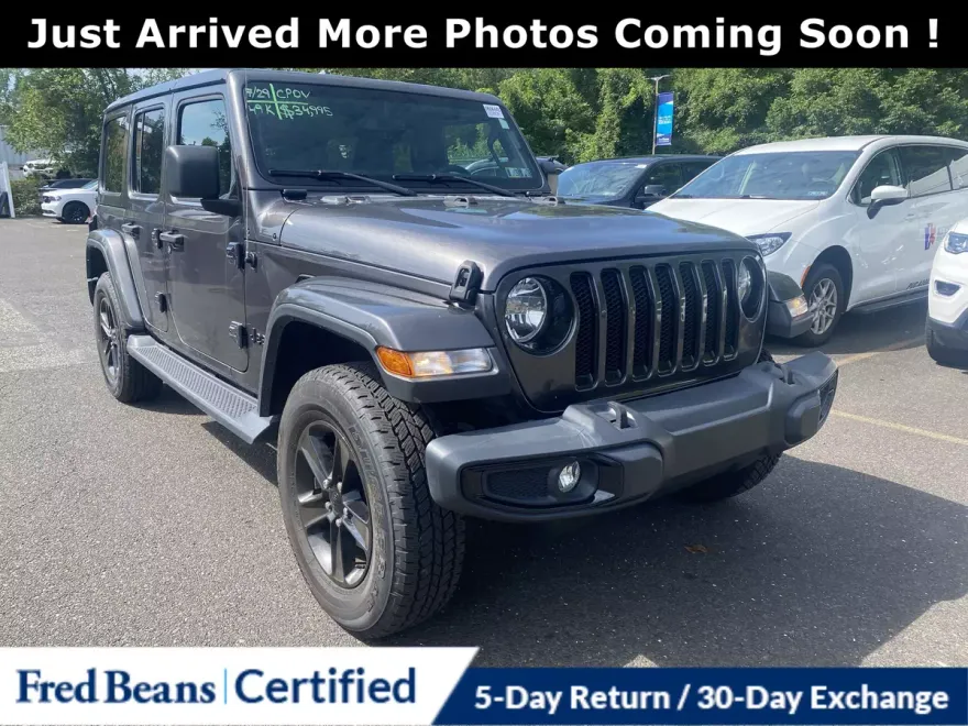 2021 Jeep Wrangler Unlimited Sahara Altitude photo 1