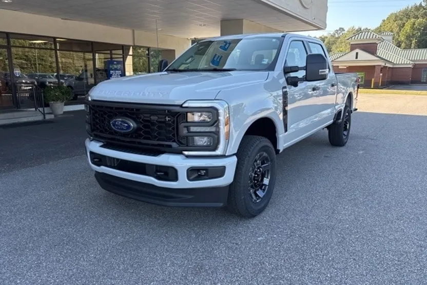2026 Ford F-350 photo 1