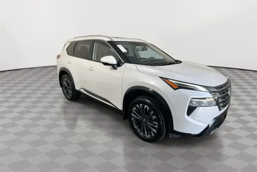 2026 Nissan Rogue Platinum photo 1