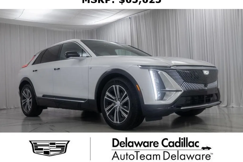 2025 Cadillac Lyriq Luxury photo 1