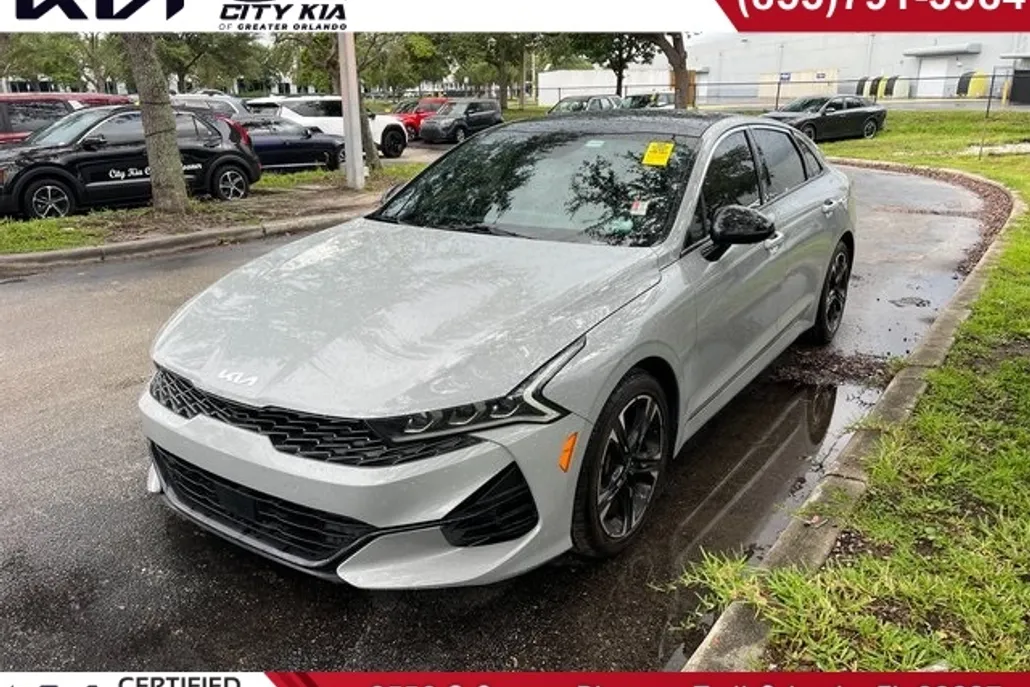 2023 Kia K5 GT-Line photo 1