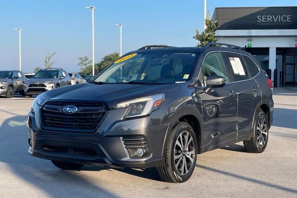 2023 Subaru Forester Limited photo 1