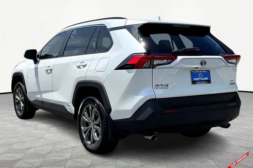 2024 Toyota RAV4 Hybrid XLE Premium photo 1