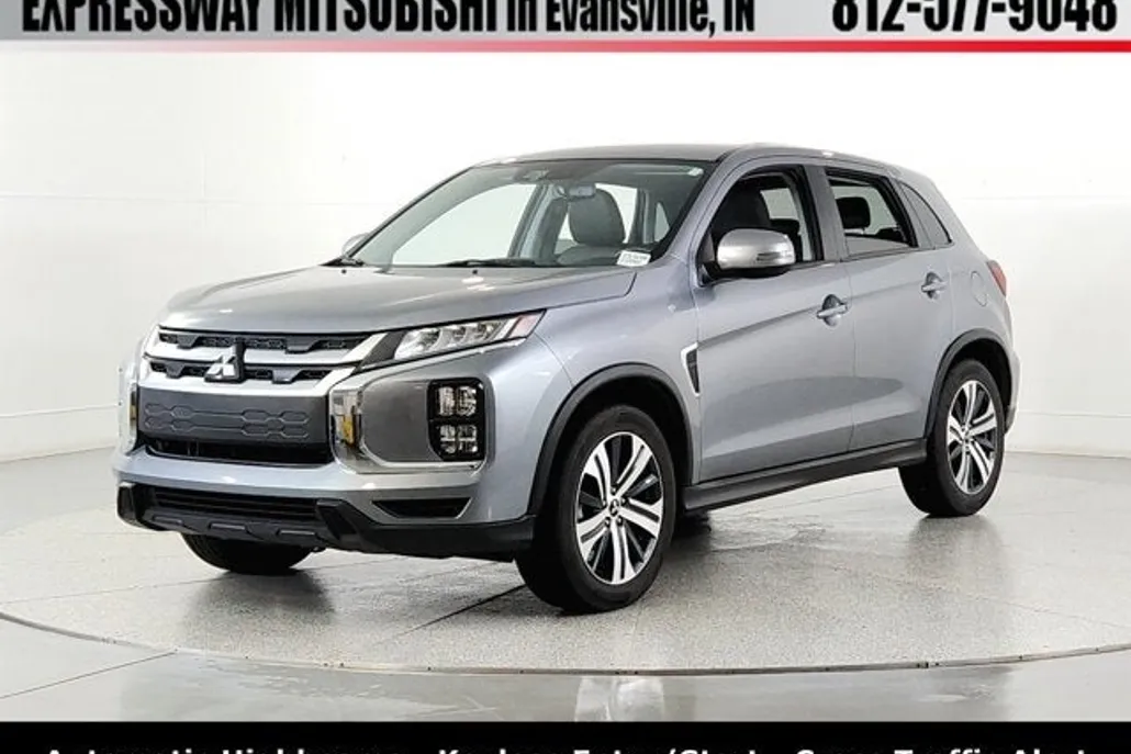 2024 Mitsubishi Outlander Sport SE photo 1