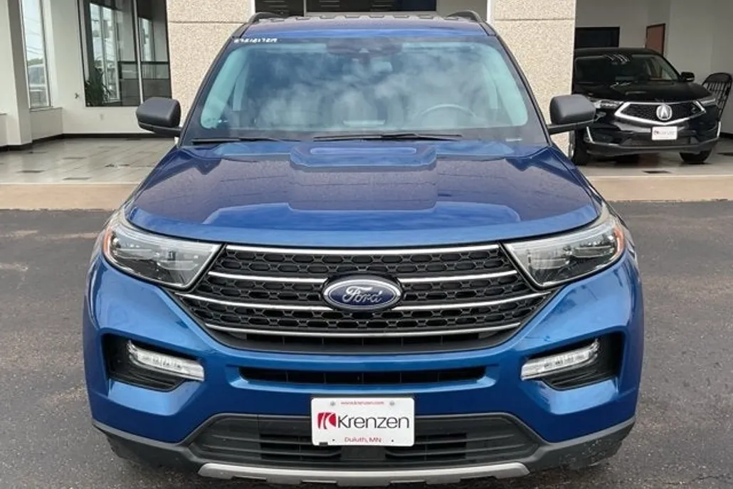 2021 Ford Explorer XLT photo 1