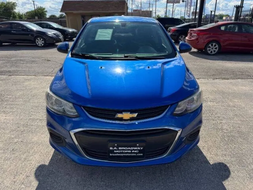2017 Chevrolet Sonic LS photo 1