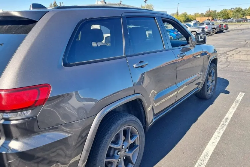 2021 Jeep Grand Cherokee Limited photo 1