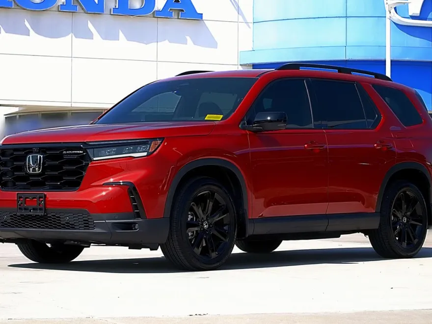 2025 Honda Pilot Black Edition photo 1