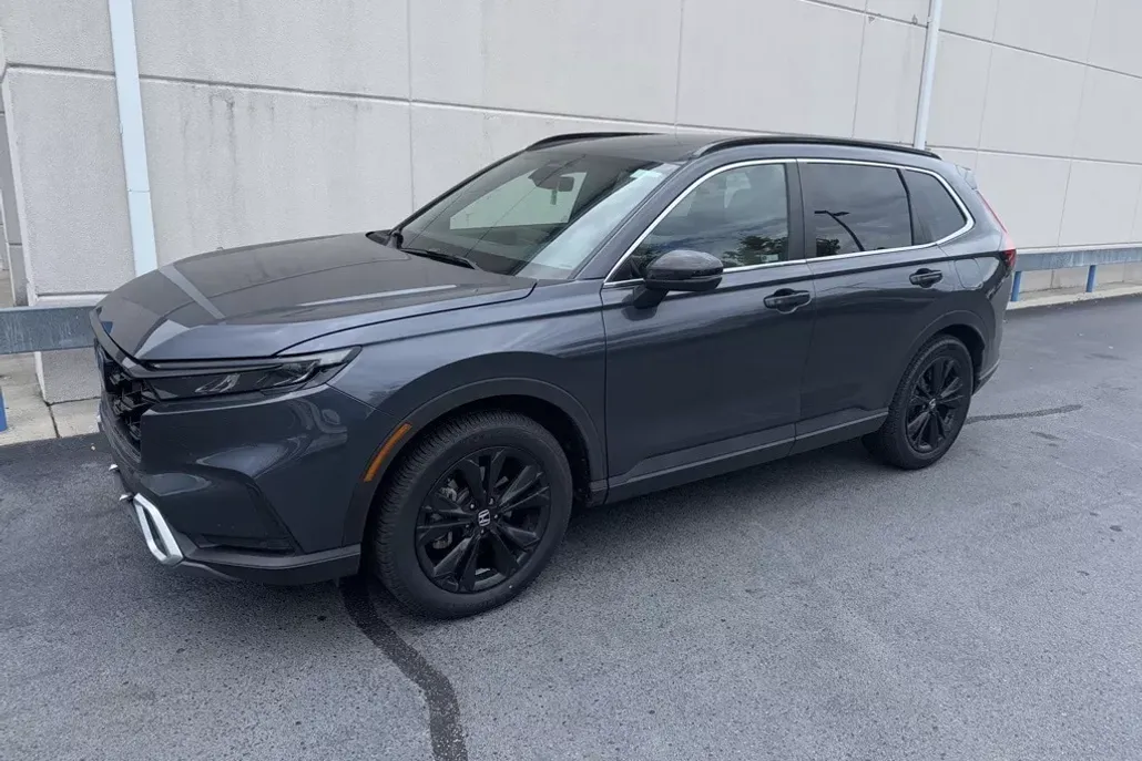 2023 Honda CR-V Hybrid Sport Touring photo 1