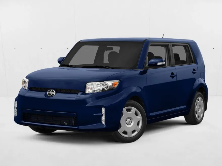 2015 Scion xB Base photo 1